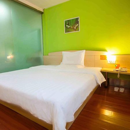 7Days Inn Deyang Zhongjiang Kuishan Park מראה חיצוני תמונה