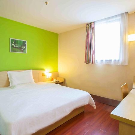 7Days Inn Deyang Zhongjiang Kuishan Park מראה חיצוני תמונה