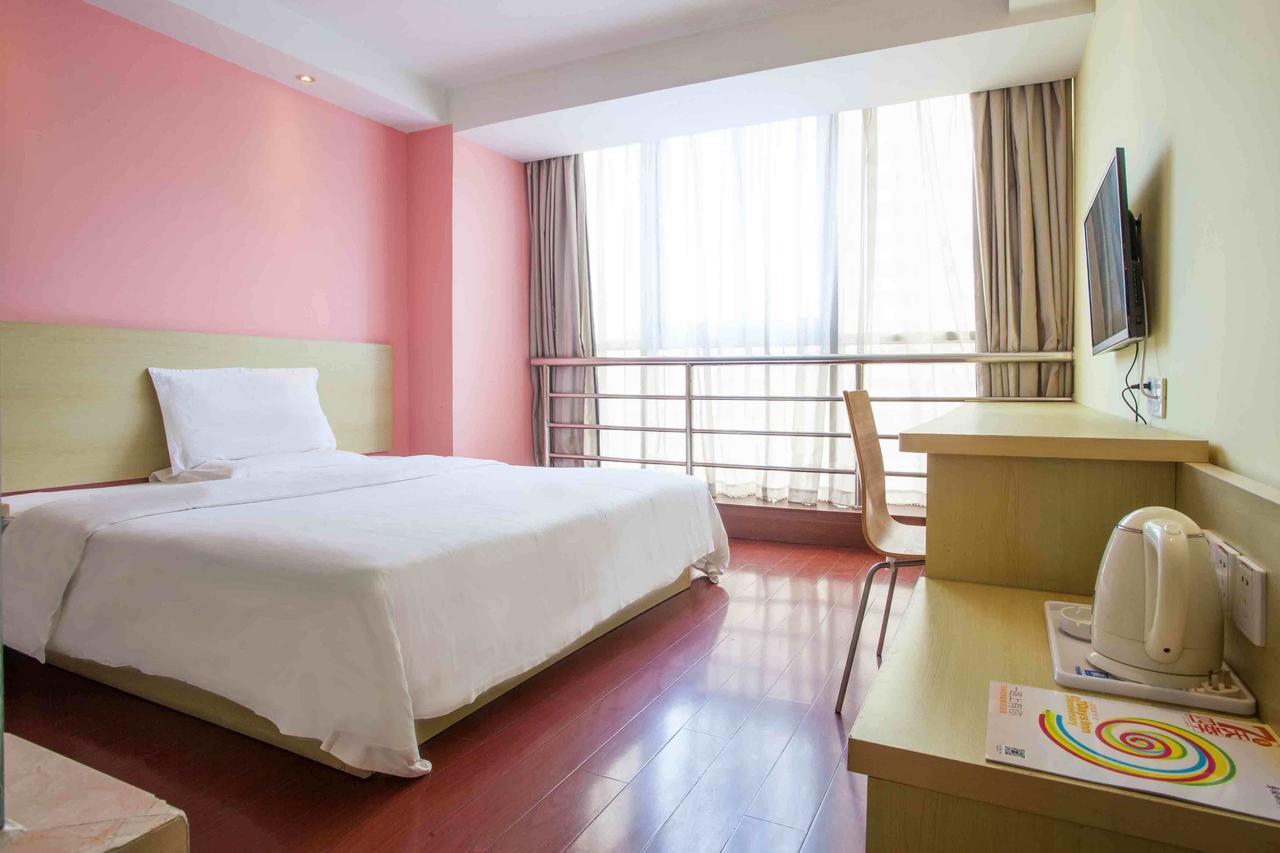 7Days Inn Deyang Zhongjiang Kuishan Park מראה חיצוני תמונה