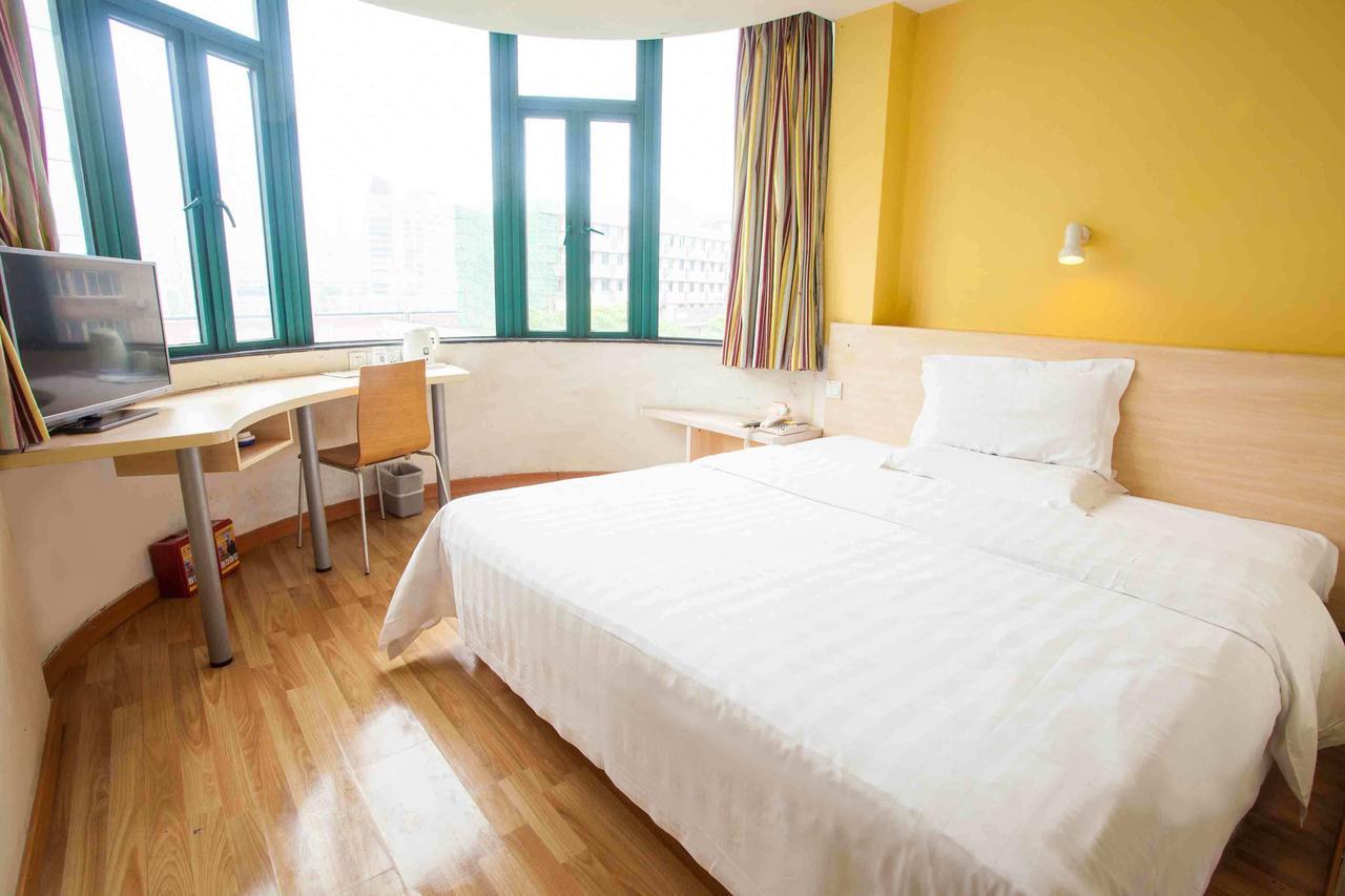 7Days Inn Deyang Zhongjiang Kuishan Park מראה חיצוני תמונה