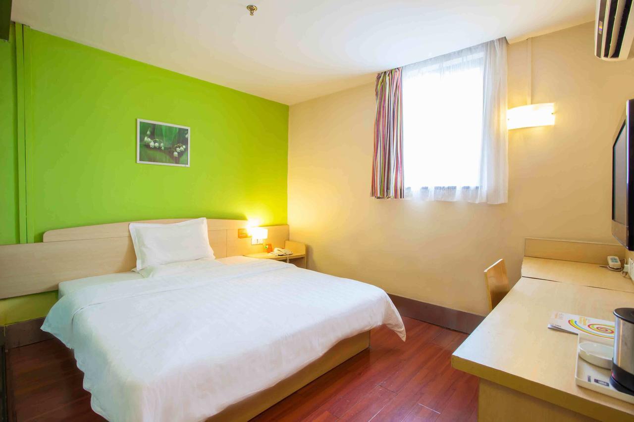 7Days Inn Deyang Zhongjiang Kuishan Park מראה חיצוני תמונה