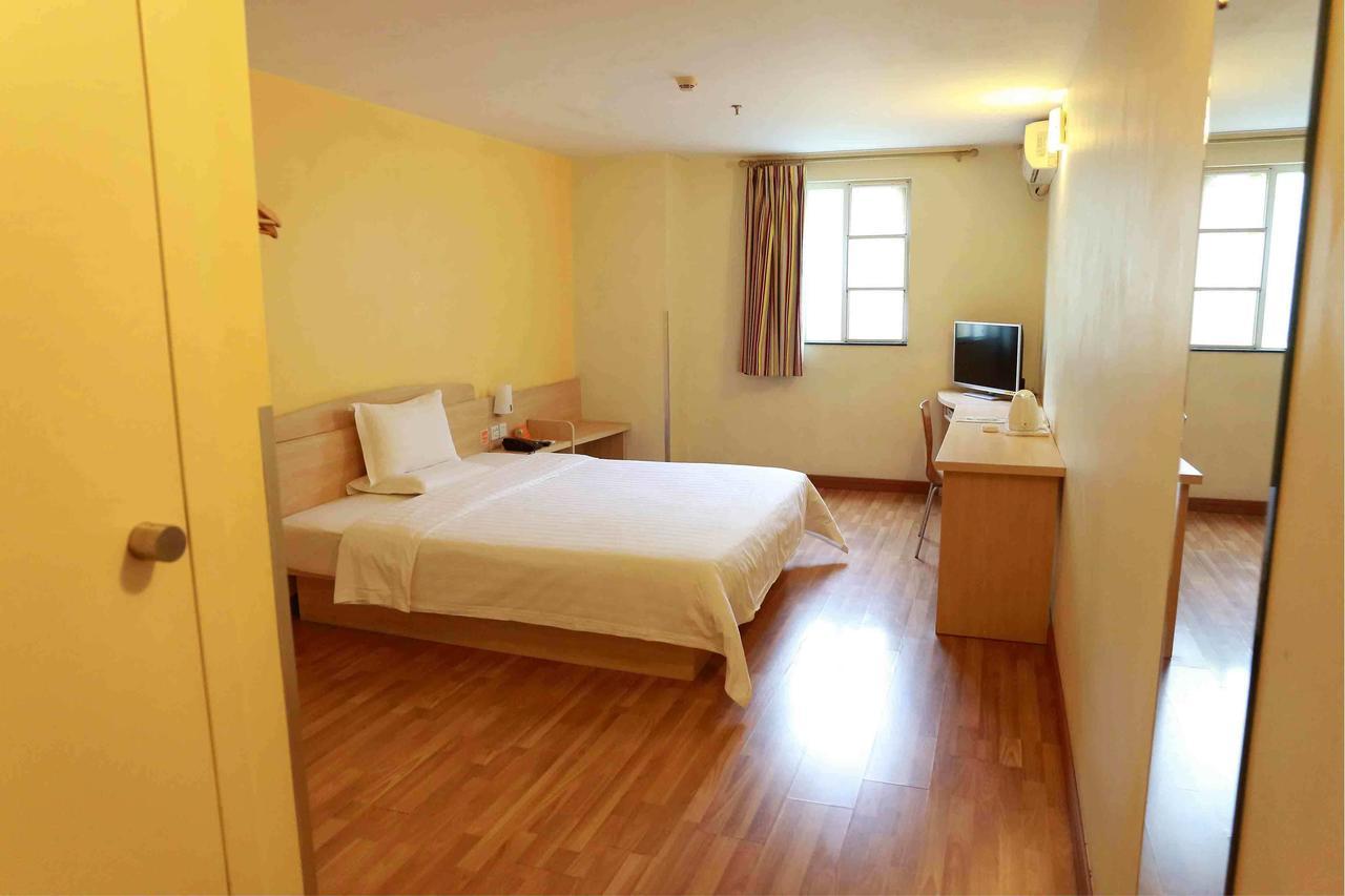 7Days Inn Deyang Zhongjiang Kuishan Park מראה חיצוני תמונה