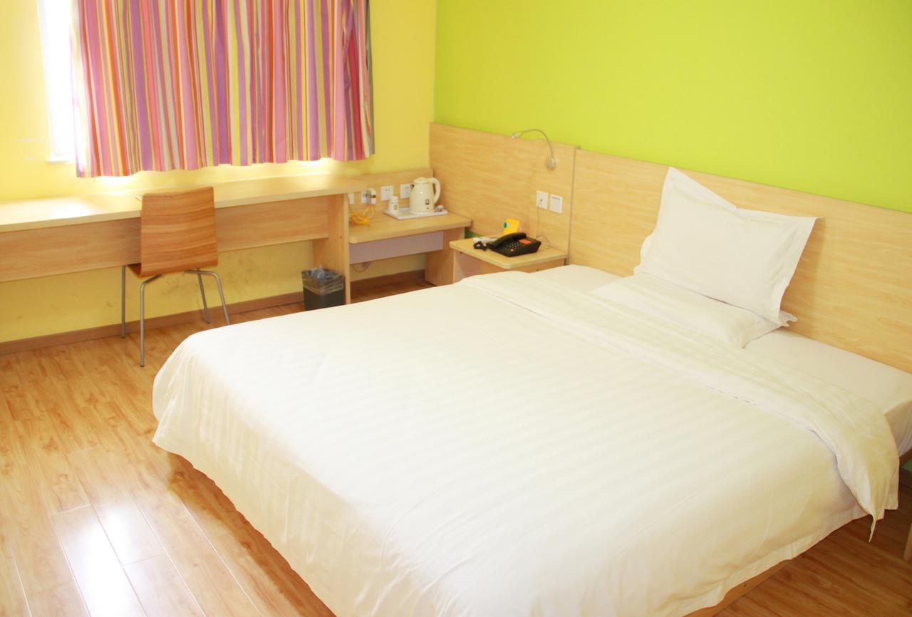 7Days Inn Deyang Zhongjiang Kuishan Park מראה חיצוני תמונה
