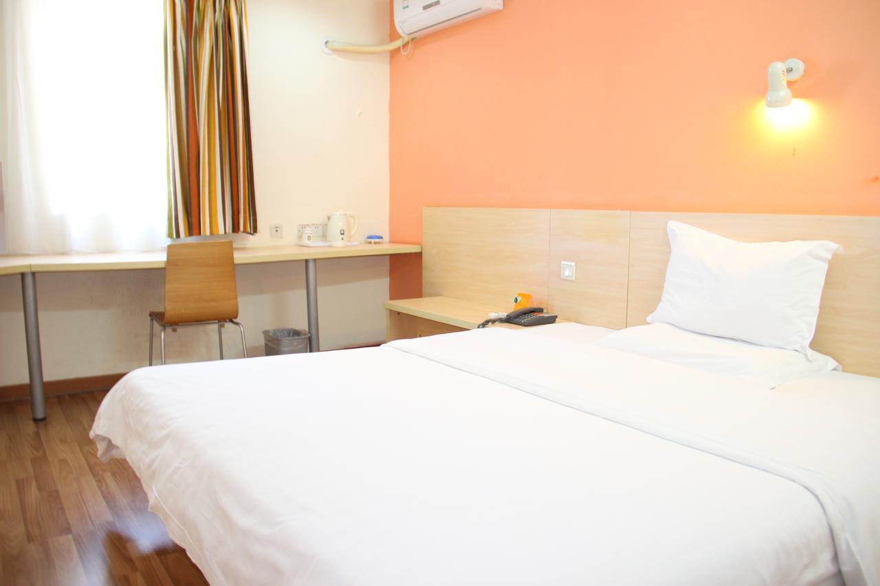 7Days Inn Deyang Zhongjiang Kuishan Park מראה חיצוני תמונה