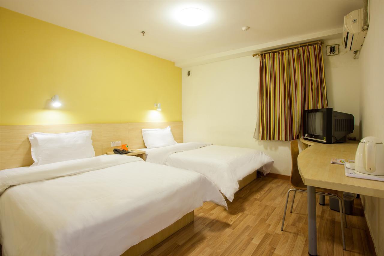 7Days Inn Deyang Zhongjiang Kuishan Park מראה חיצוני תמונה